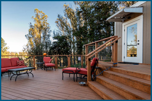 outside porch at olympia house rehab